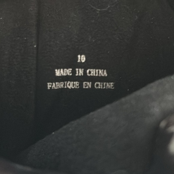 Jeffrey Campbell Snowed II Retro puffer boot in black, women’s size 10. NWOT - Picture 2 of 5